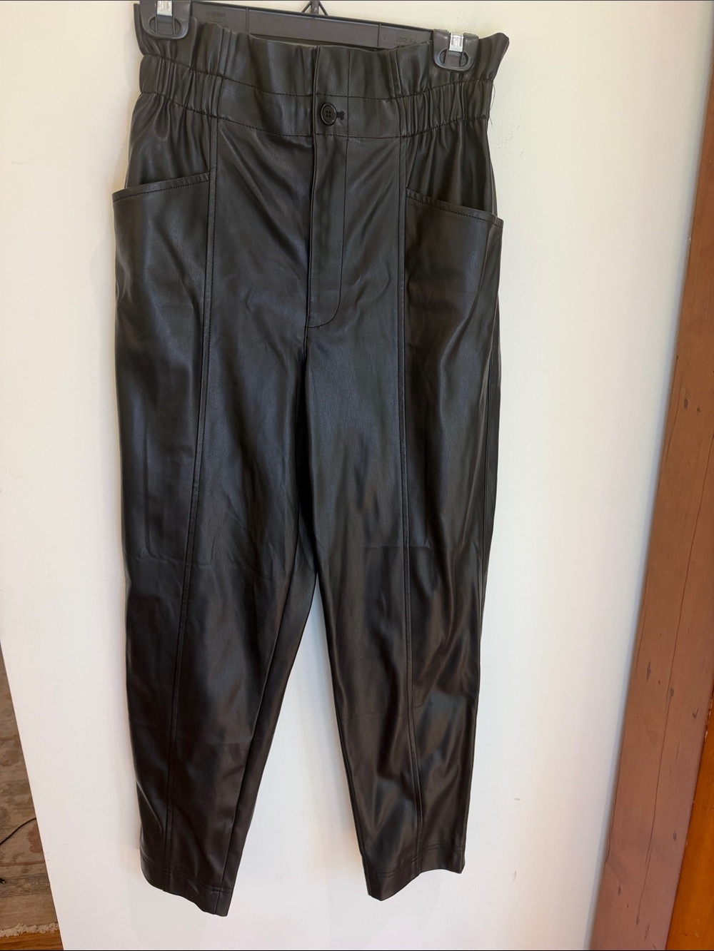 Madewell Black Vegan Leather Pull-On Paperbag Pants w/Tapered Leg, Size 4